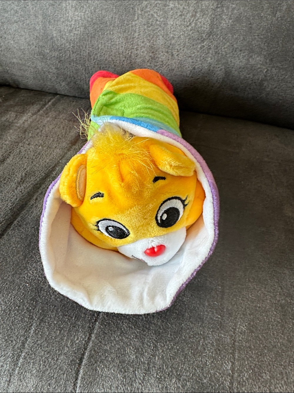 Care Bears Cutetitos Funshine Bear Plush Character Blanket with Heart Nose - Picture 7 of 7